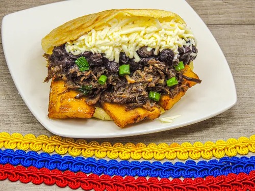 Arepa De Pabellon